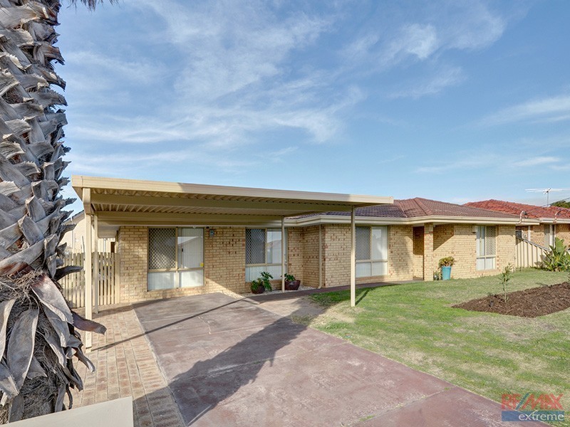 33 Sapling Way, Hocking WA 6065