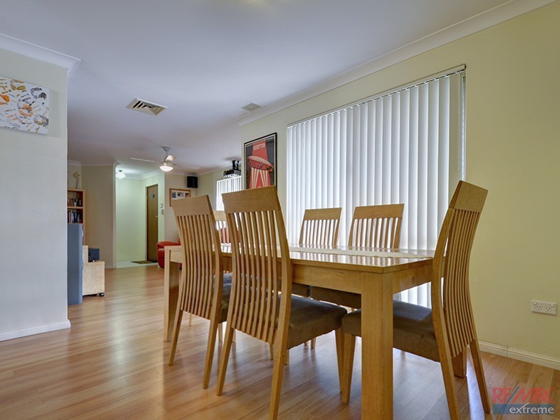 33 Sapling Way, Hocking WA 6065