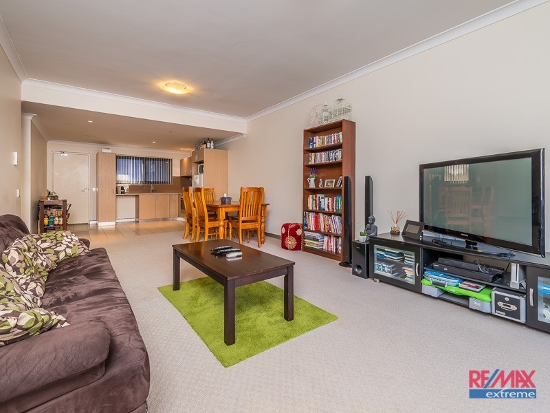 41/6 Walsh Loop, Joondalup WA 6027