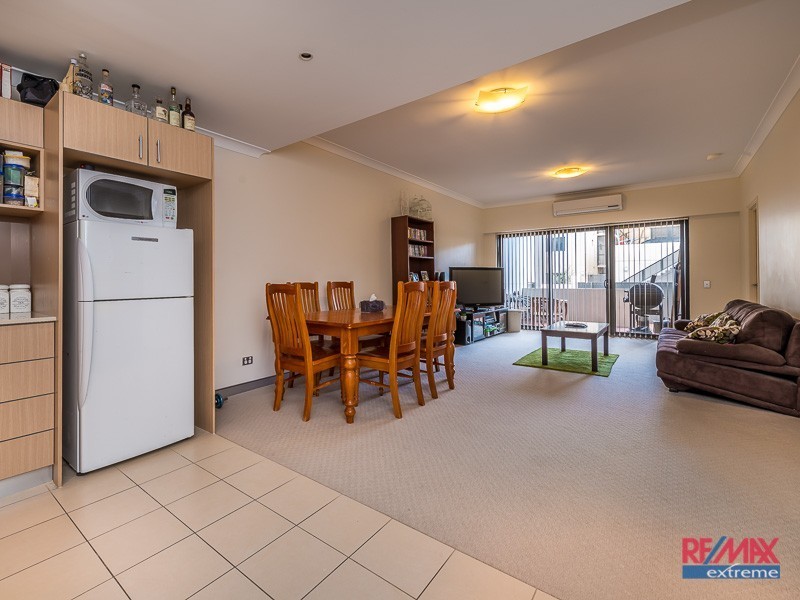 41/6 Walsh Loop, Joondalup WA 6027