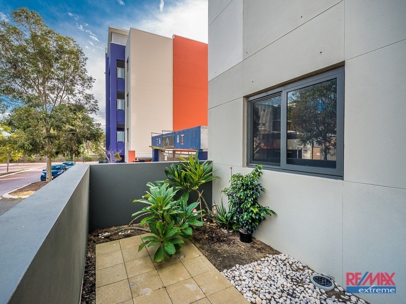 41/6 Walsh Loop, Joondalup WA 6027