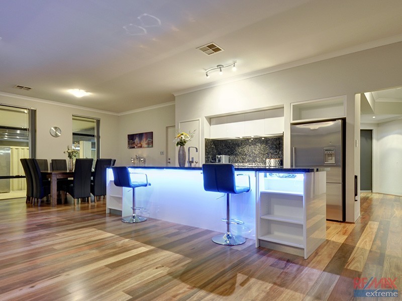 8 Panama Road, Butler WA 6036