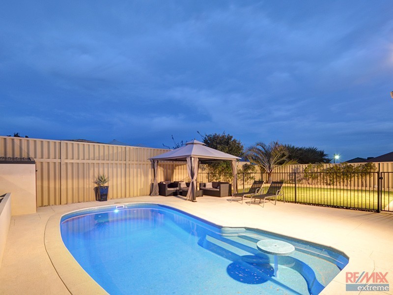 8 Panama Road, Butler WA 6036