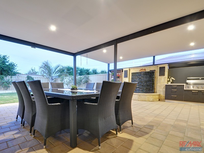 8 Panama Road, Butler WA 6036