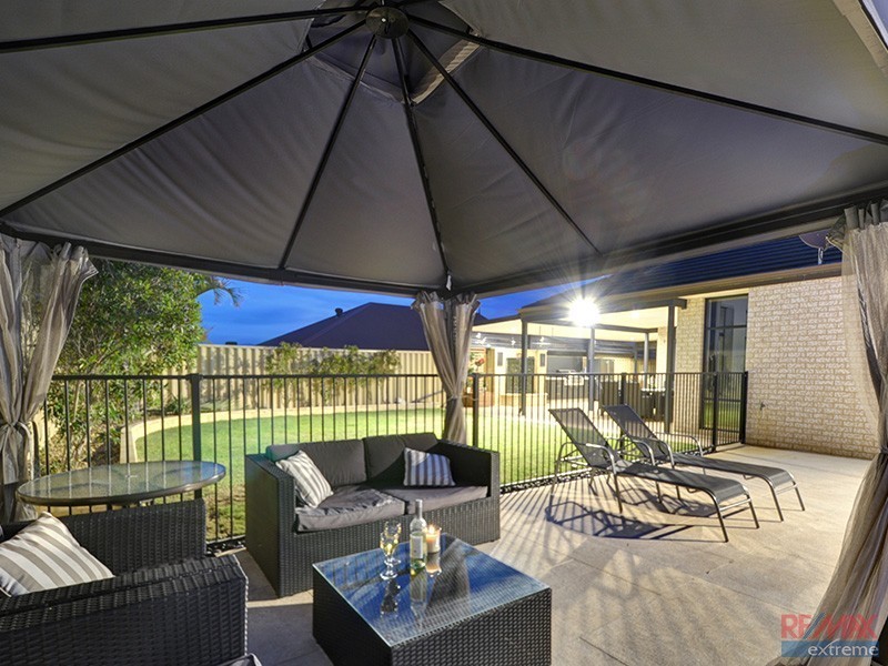 8 Panama Road, Butler WA 6036