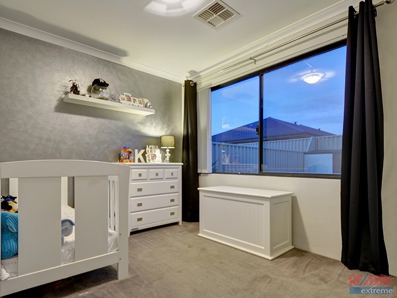 8 Panama Road, Butler WA 6036