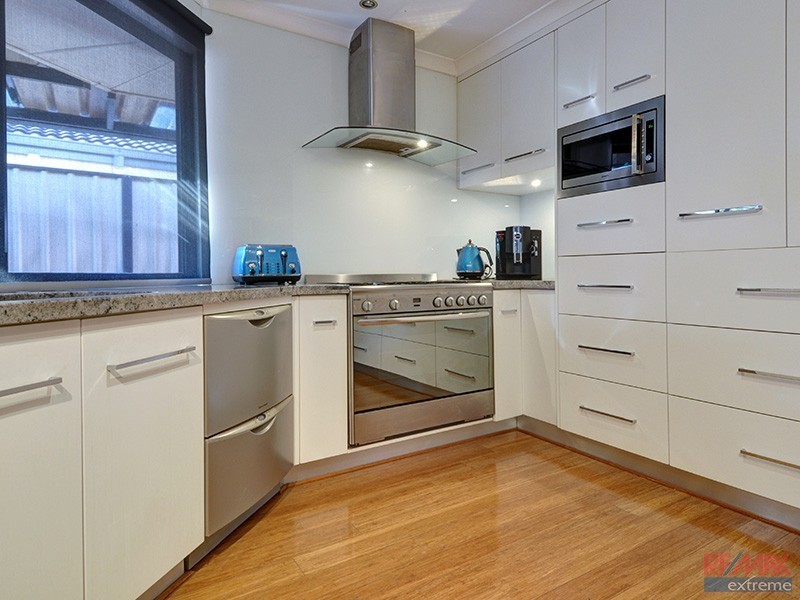 29 Gungurru Avenue, Hocking WA 6065