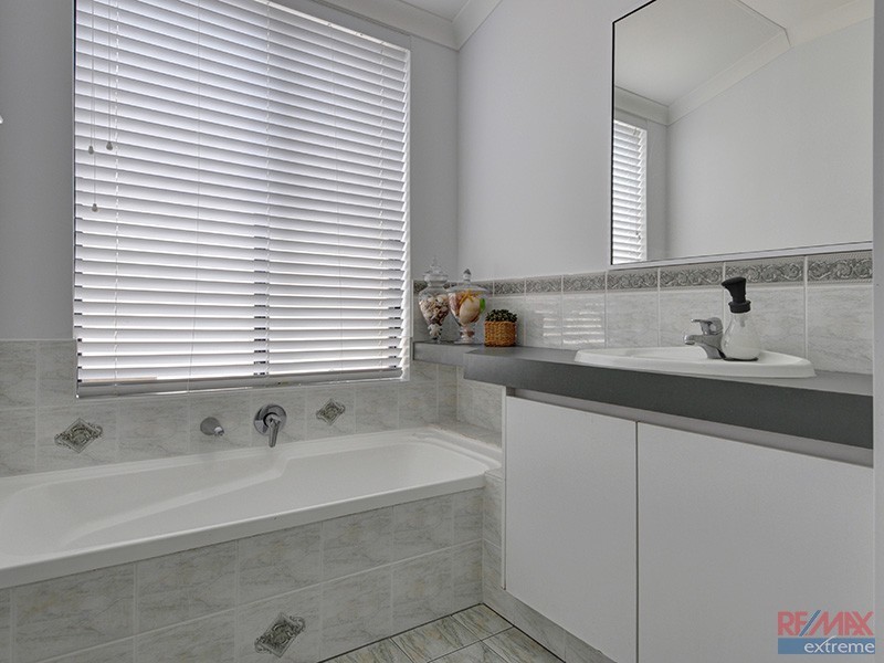 29 Gungurru Avenue, Hocking WA 6065