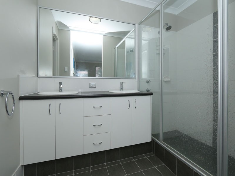 5 Halesworth Parade, Butler WA 6036