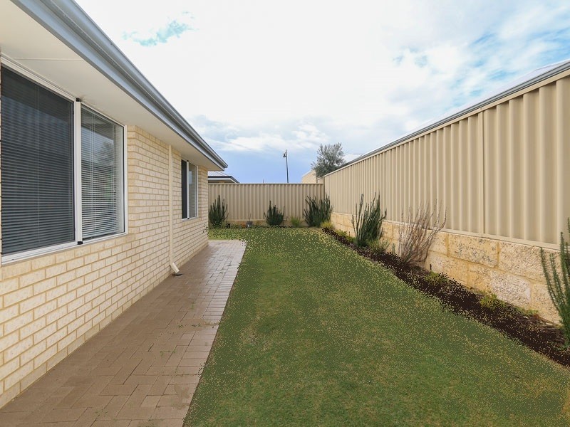5 Halesworth Parade, Butler WA 6036