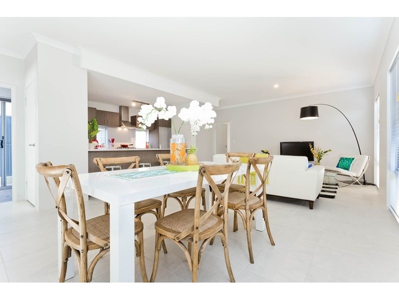 2/46 Goundrey Drive, Pearsall WA 6065