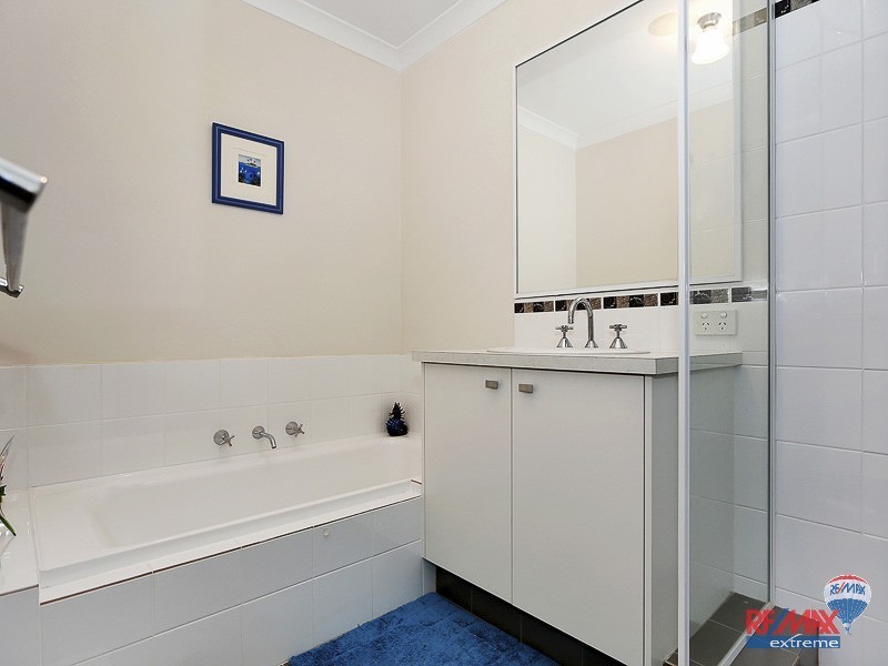 29 Glasshouse Drive, Banksia Grove WA 6031