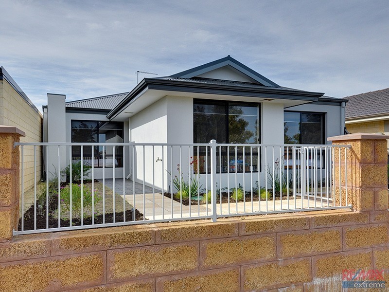 117 Joseph Banks Blvd, Banksia Grove WA 6031
