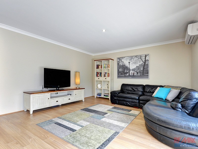 117 Joseph Banks Blvd, Banksia Grove WA 6031