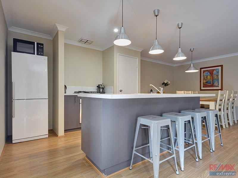 117 Joseph Banks Blvd, Banksia Grove WA 6031