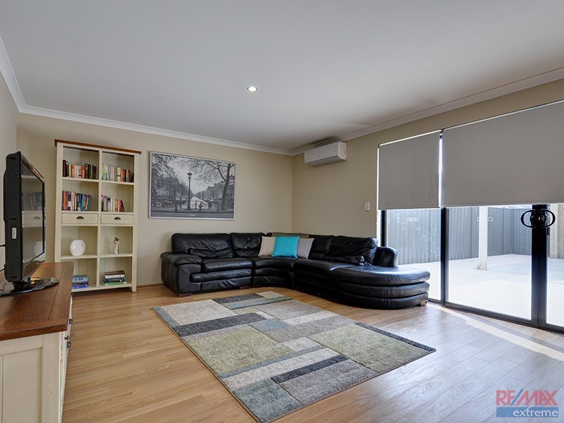 117 Joseph Banks Blvd, Banksia Grove WA 6031