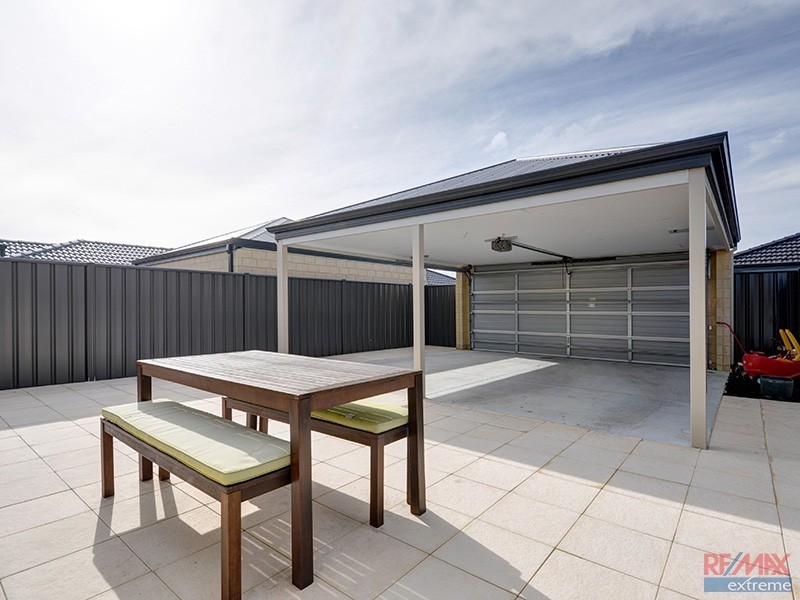 117 Joseph Banks Blvd, Banksia Grove WA 6031