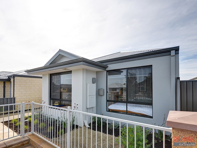117 Joseph Banks Blvd, Banksia Grove WA 6031