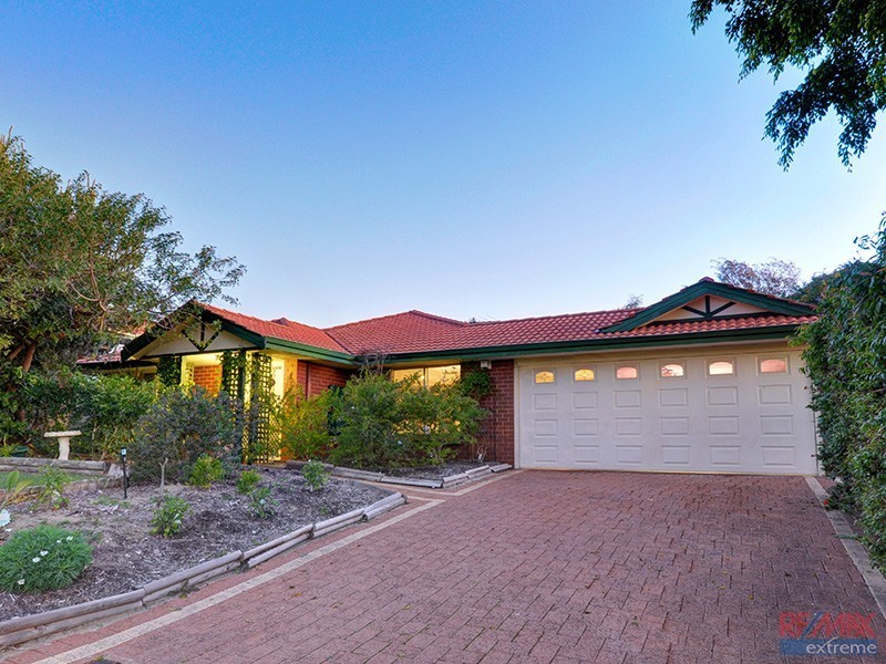 4 Rosneath Terrace, Kinross WA 6028