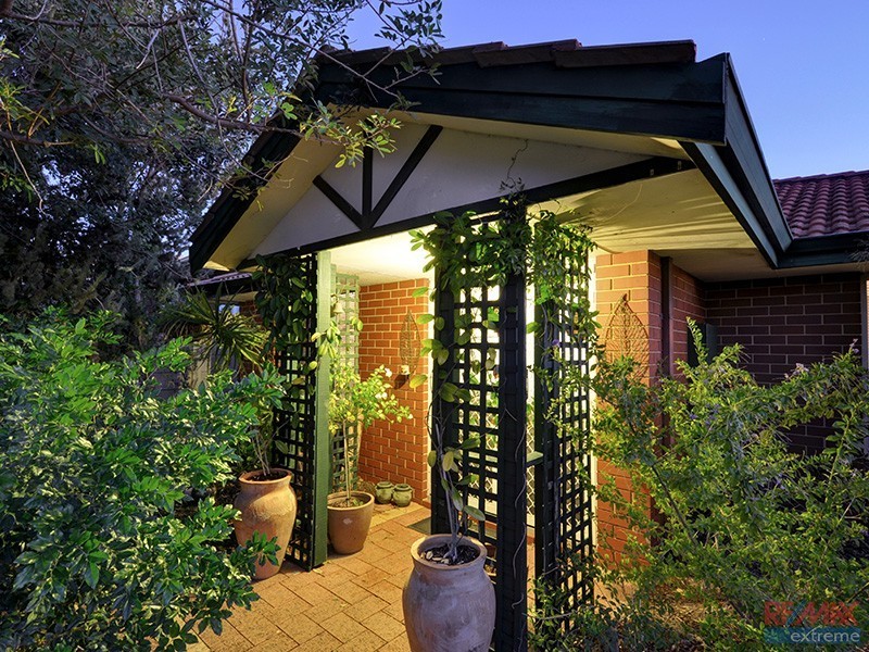 4 Rosneath Terrace, Kinross WA 6028