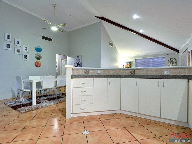 4 Rosneath Terrace, Kinross WA 6028