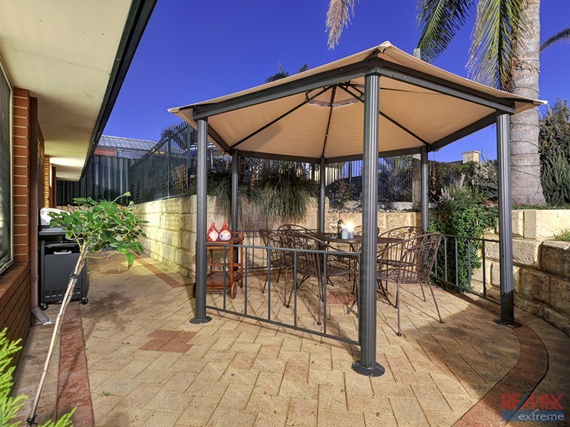 4 Rosneath Terrace, Kinross WA 6028