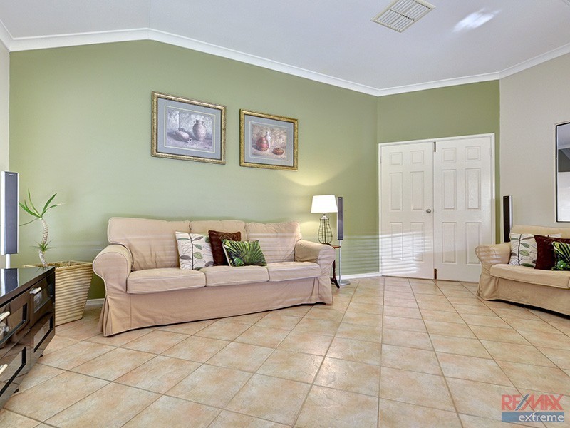 64 Archer Street, Pearsall WA 6065