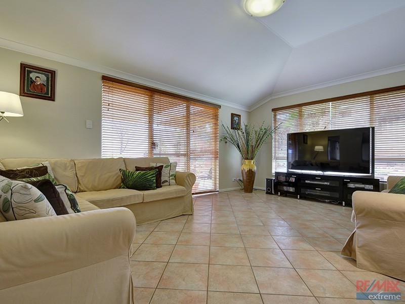 64 Archer Street, Pearsall WA 6065