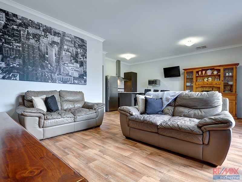 74 Bauer Circle, Banksia Grove WA 6031