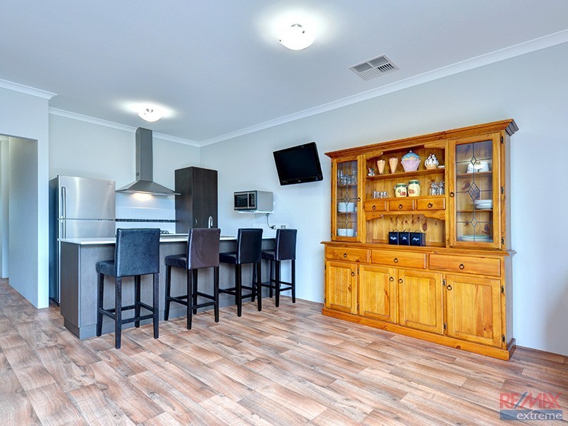 74 Bauer Circle, Banksia Grove WA 6031