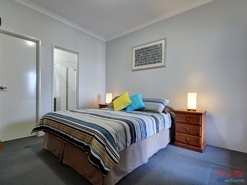 74 Bauer Circle, Banksia Grove WA 6031