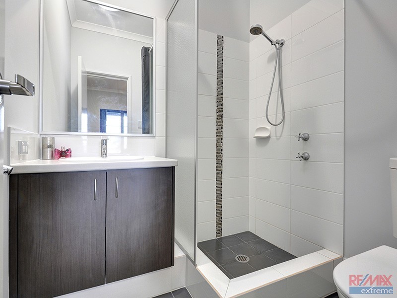 74 Bauer Circle, Banksia Grove WA 6031