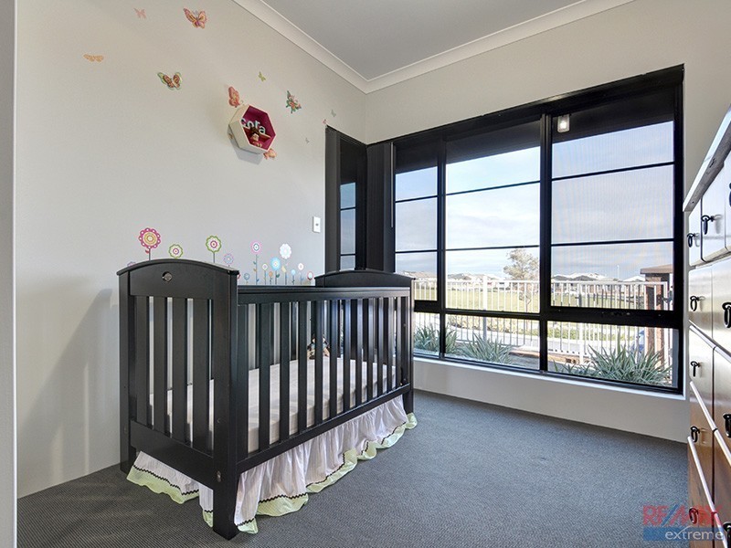 74 Bauer Circle, Banksia Grove WA 6031