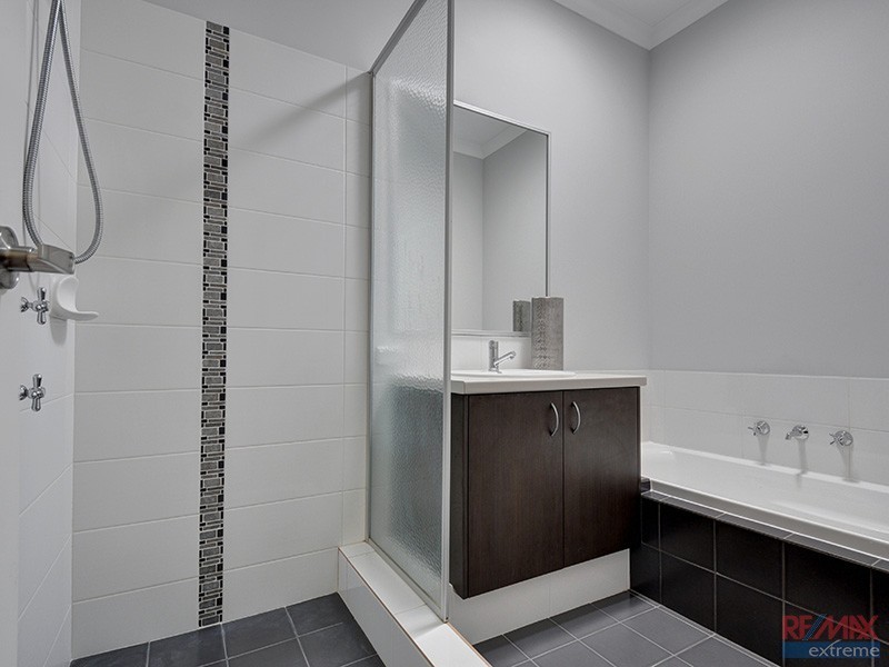 74 Bauer Circle, Banksia Grove WA 6031