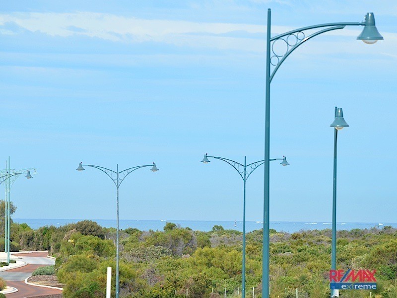 55 Blackpool Promanade, Iluka WA 6028