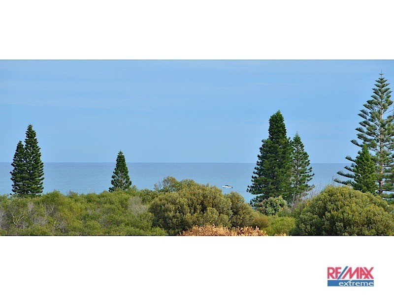 55 Blackpool Promanade, Iluka WA 6028