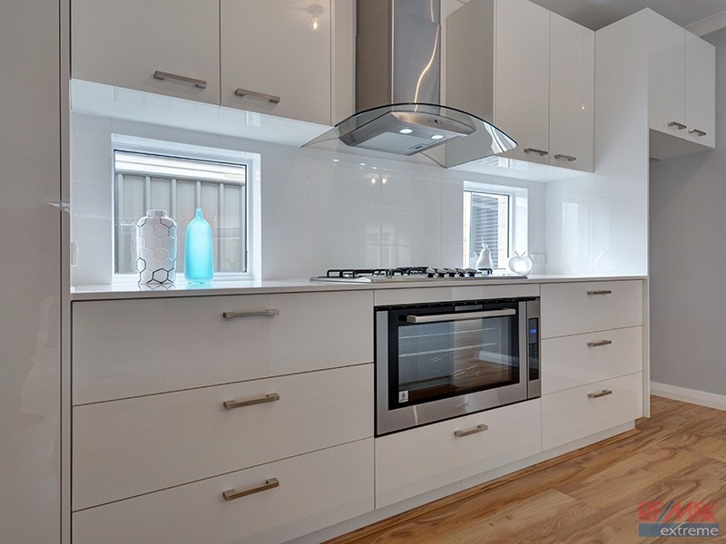 125 Joseph Banks Blvd, Banksia Grove WA 6031