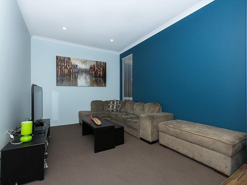 12 Cosmia Grove, Jindalee WA 6036
