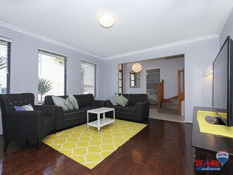 10 Worcester Loop, Butler WA 6036