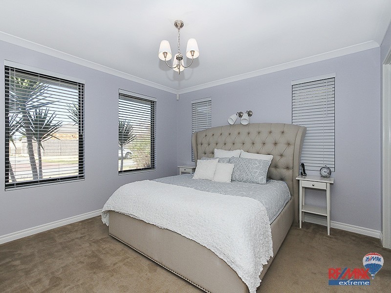 10 Worcester Loop, Butler WA 6036