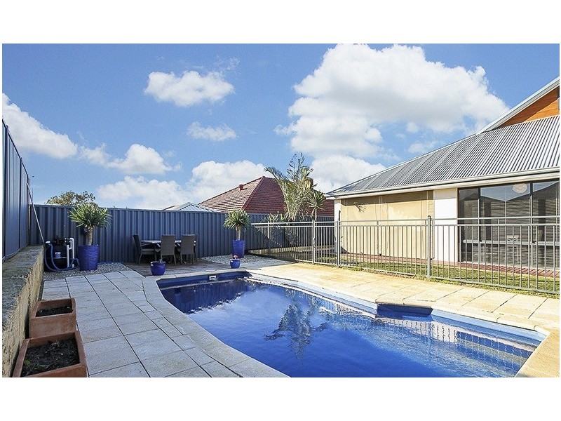 10 Worcester Loop, Butler WA 6036