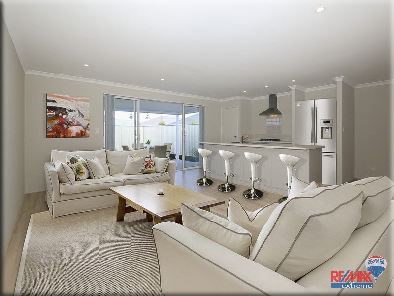 1/44 Leeway Loop, Alkimos WA 6038