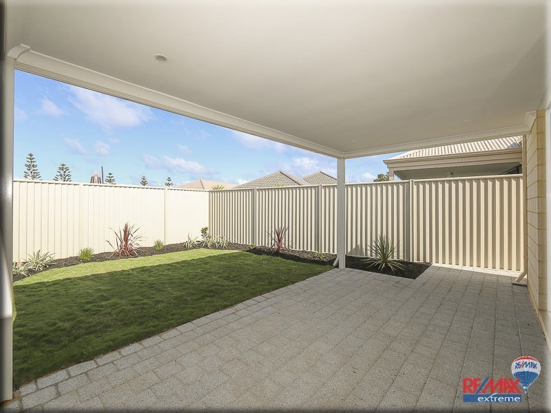 1/44 Leeway Loop, Alkimos WA 6038