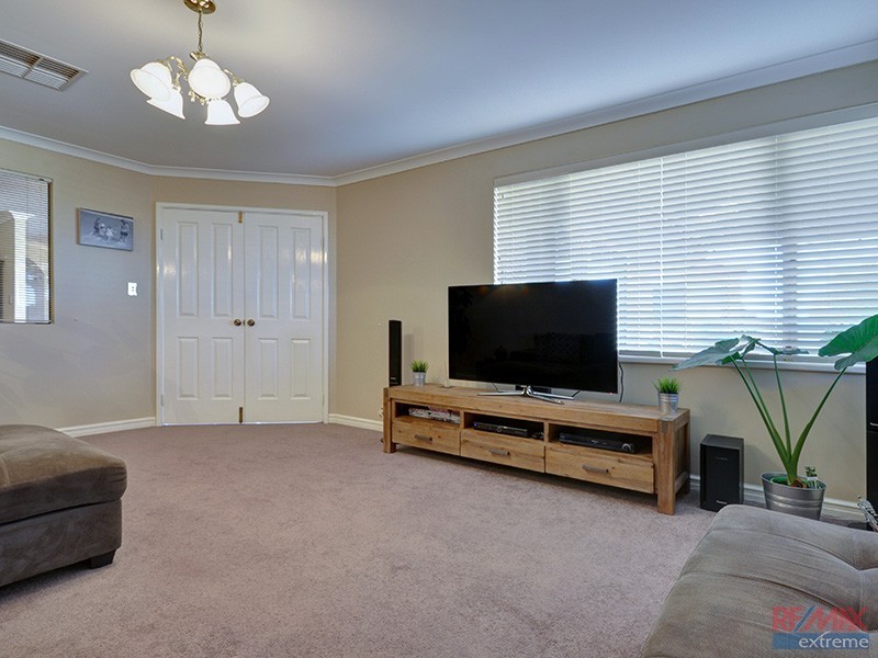 15 Coatbridge Circuit, Kinross WA 6028