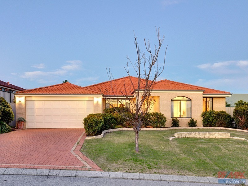 4 Rosedale Vista, Hocking WA 6065