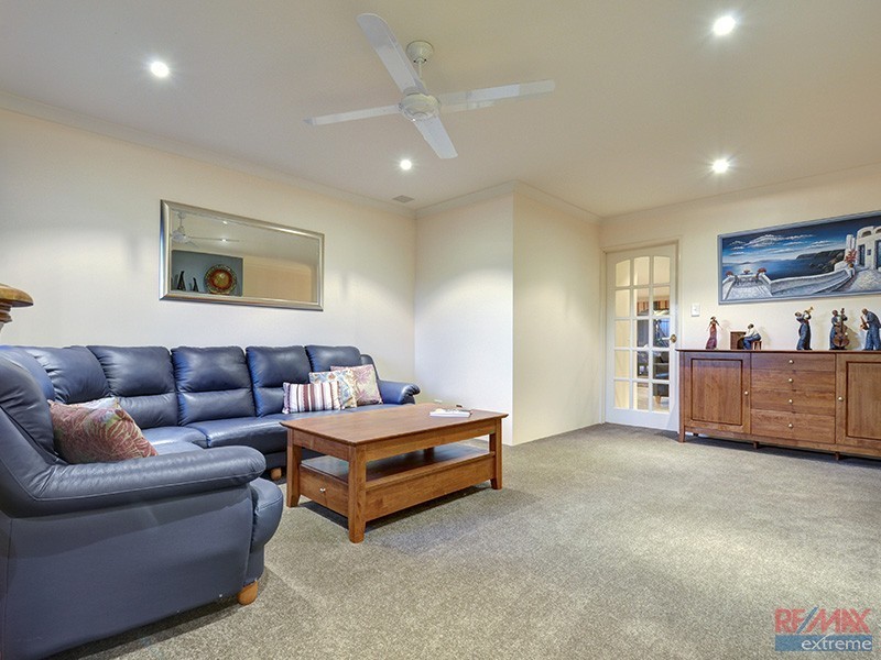 4 Rosedale Vista, Hocking WA 6065