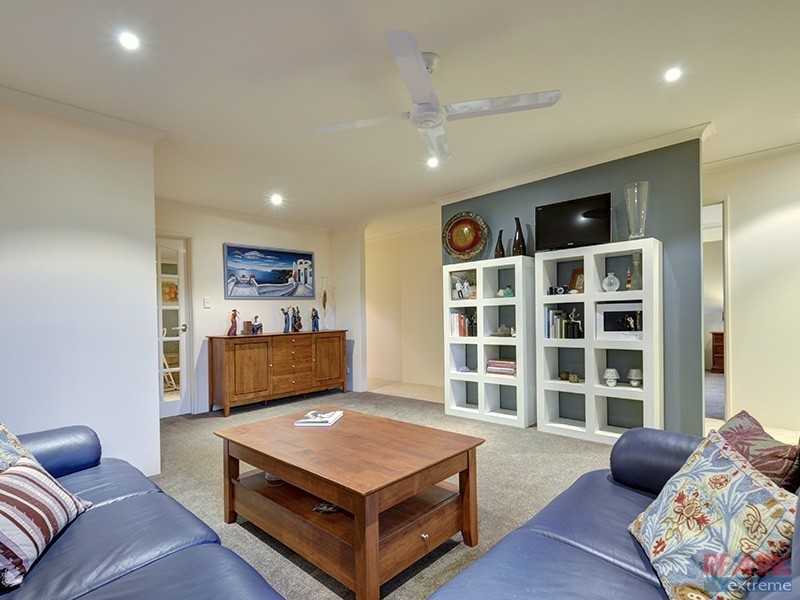 4 Rosedale Vista, Hocking WA 6065