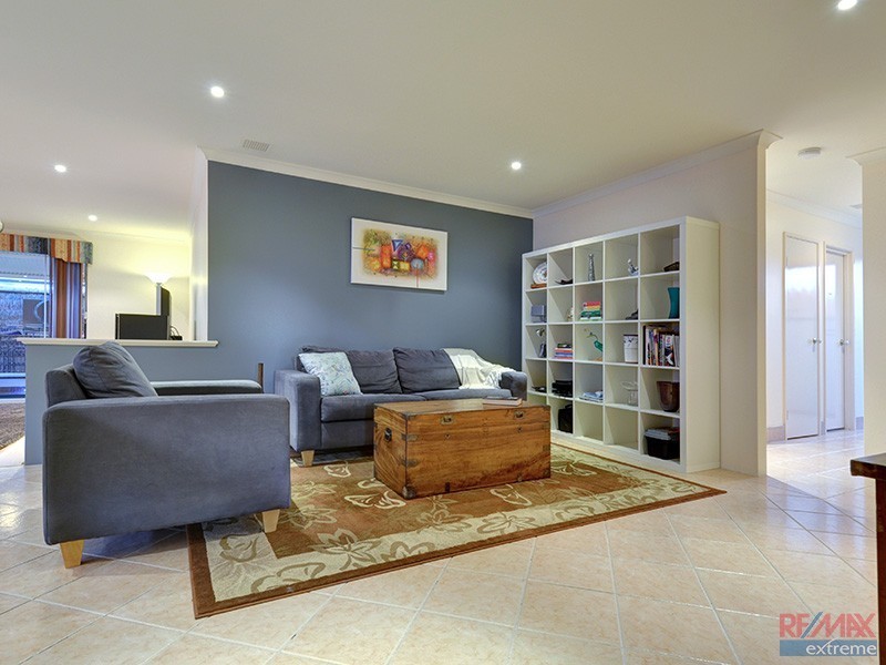 4 Rosedale Vista, Hocking WA 6065