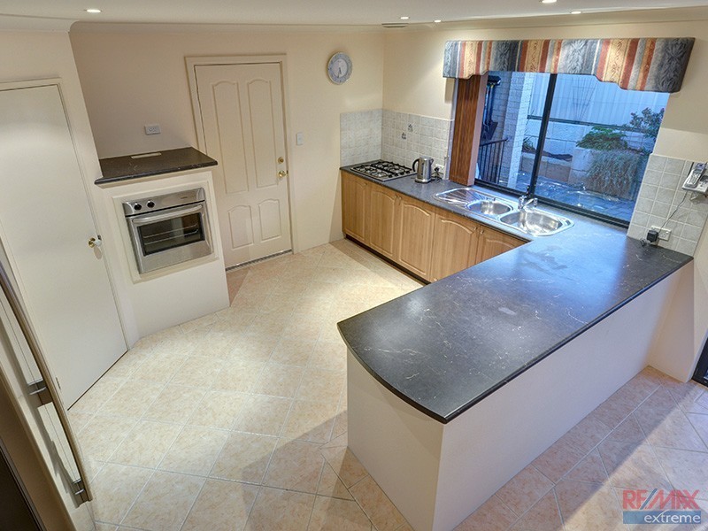 4 Rosedale Vista, Hocking WA 6065