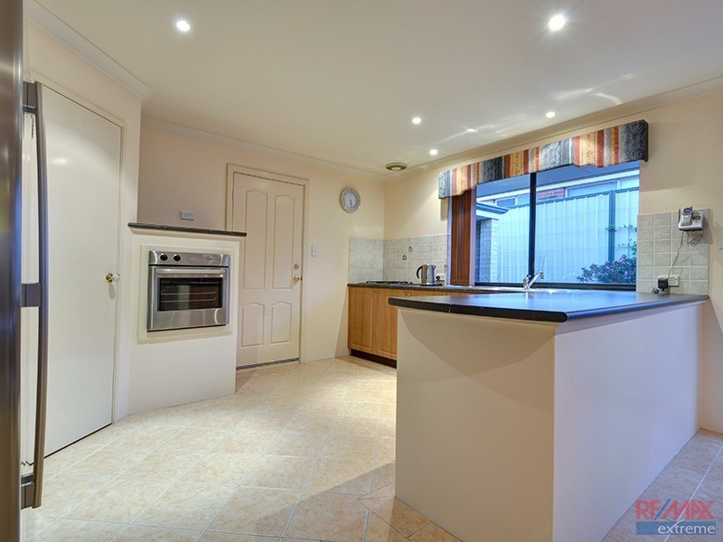 4 Rosedale Vista, Hocking WA 6065